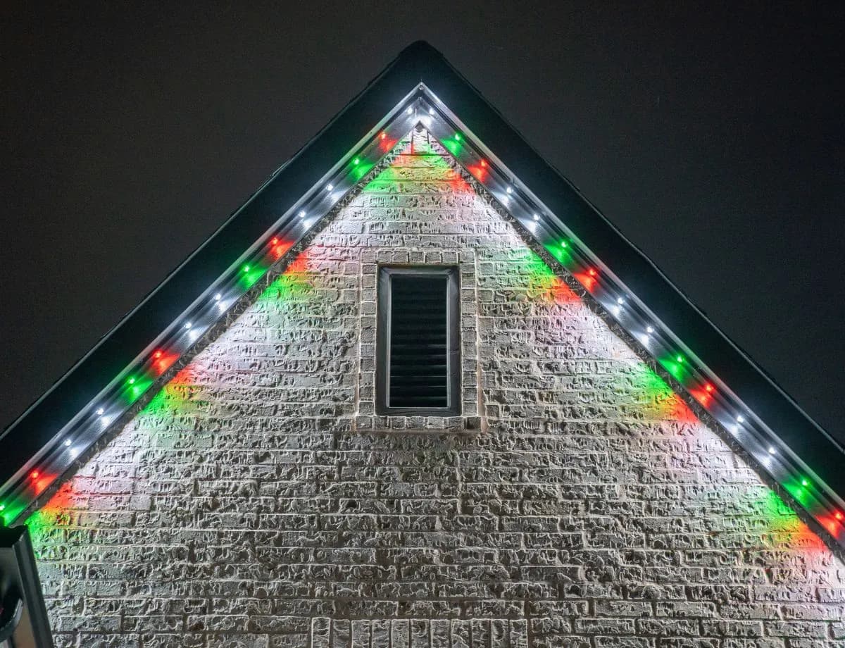 Permanent outdoor lighting installed on a Twin Cities home — project 9